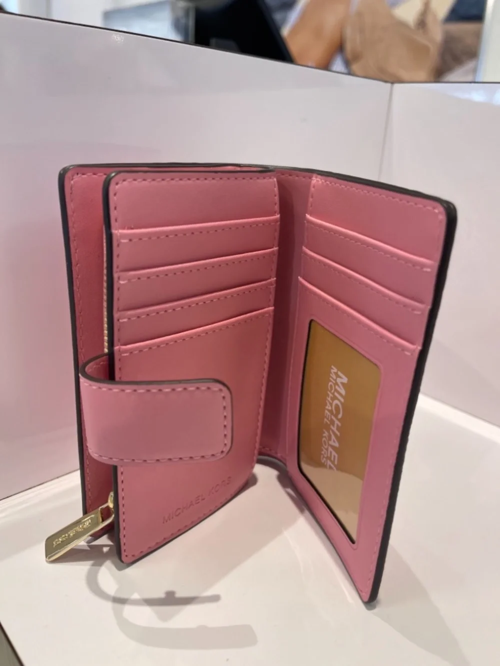 MICHAEL KORS Jet Set Travel Medium Logo Debossed Billfold Wallet Carnation  NWT